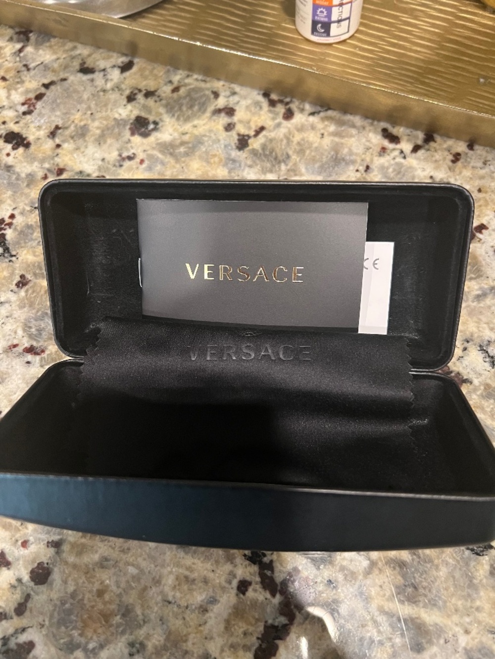 Brand new women purple Versace shades. Model 4438-B